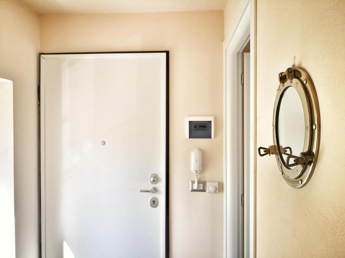 Appartamento Deluxe Con Terrazza Sul Mare Savona Buitenkant foto