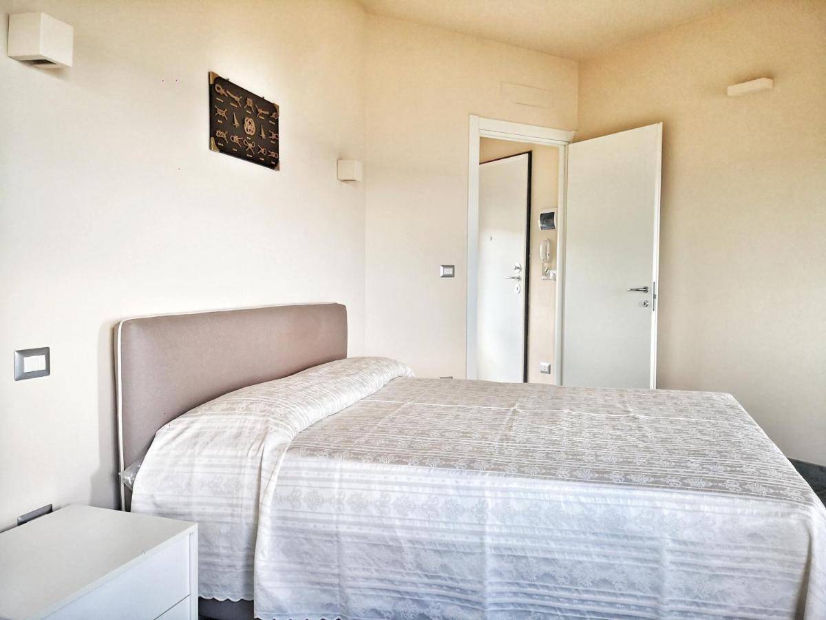 Appartamento Deluxe Con Terrazza Sul Mare Savona Buitenkant foto