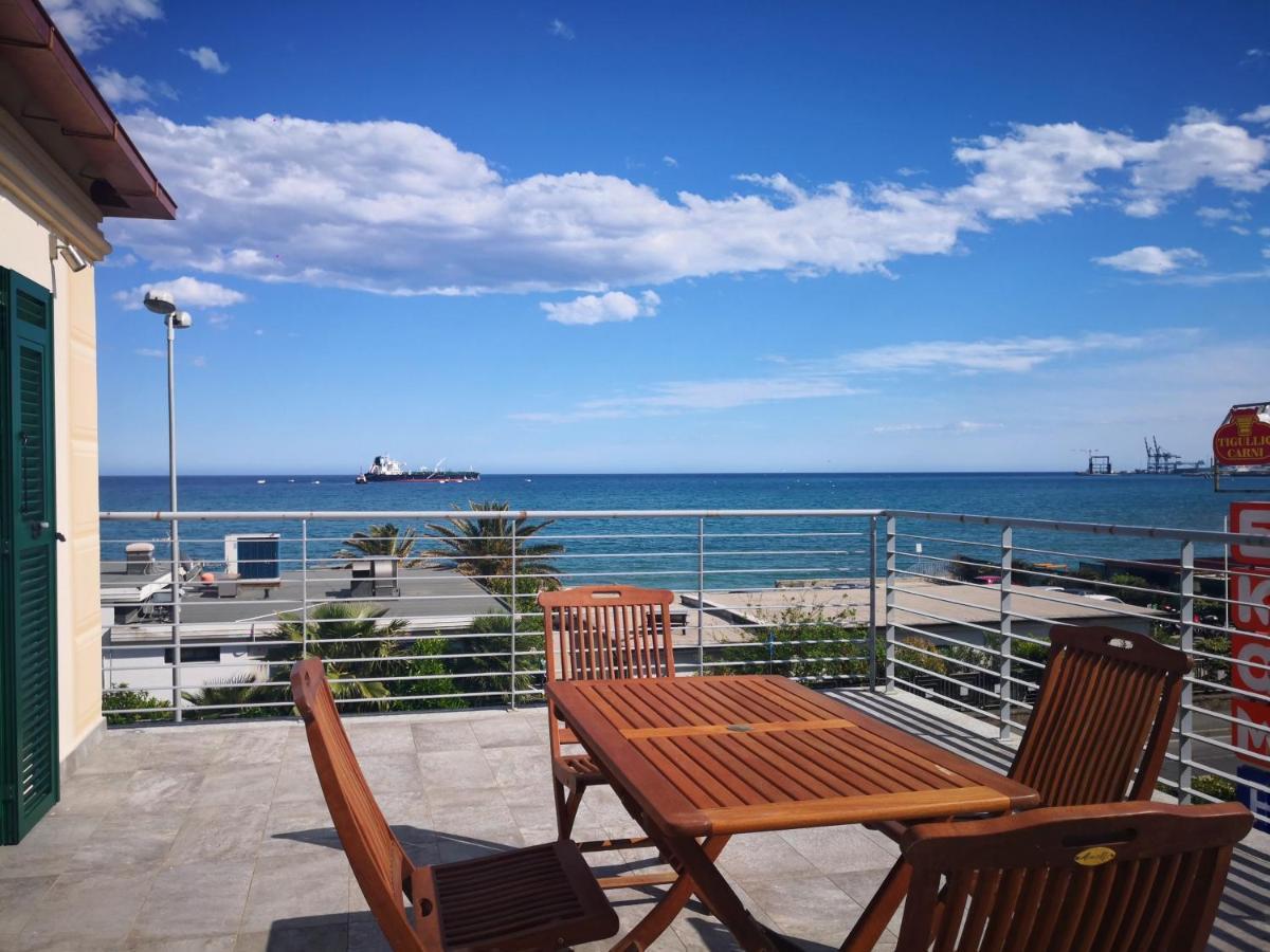 Appartamento Deluxe Con Terrazza Sul Mare Savona Buitenkant foto